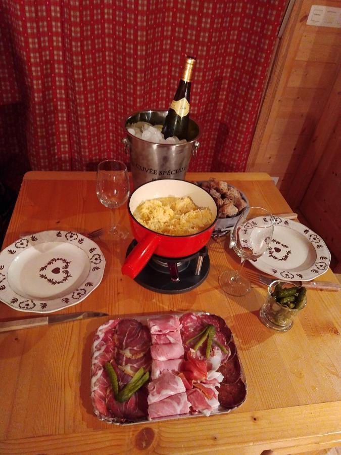 La Cabane A L'Oree Des Bornes Эвир Экстерьер фото